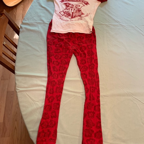 Hogwarts pjs - Picture 2 of 2